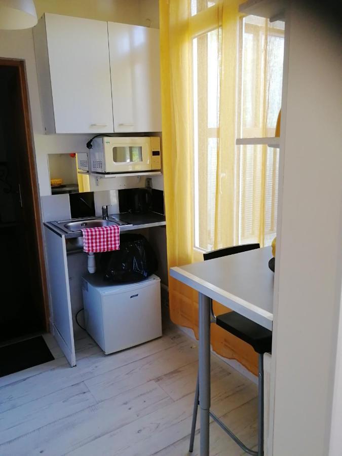 Cosy A Vue Sur Jardin 10 M² *